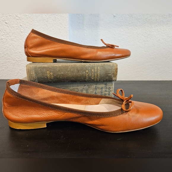 Michele Lipriore Brown Ballet Shoes Sz 38 - Picture 2 of 10